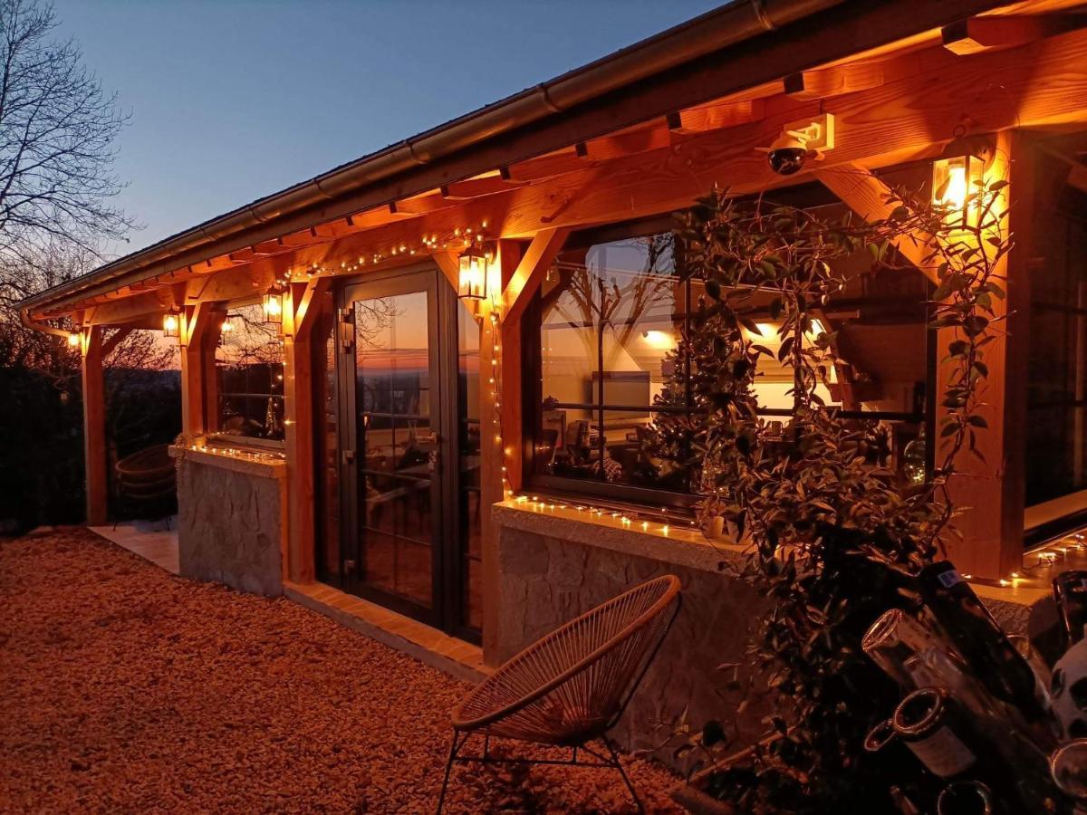La Maison Bleue Juillac  Exteriér fotografie