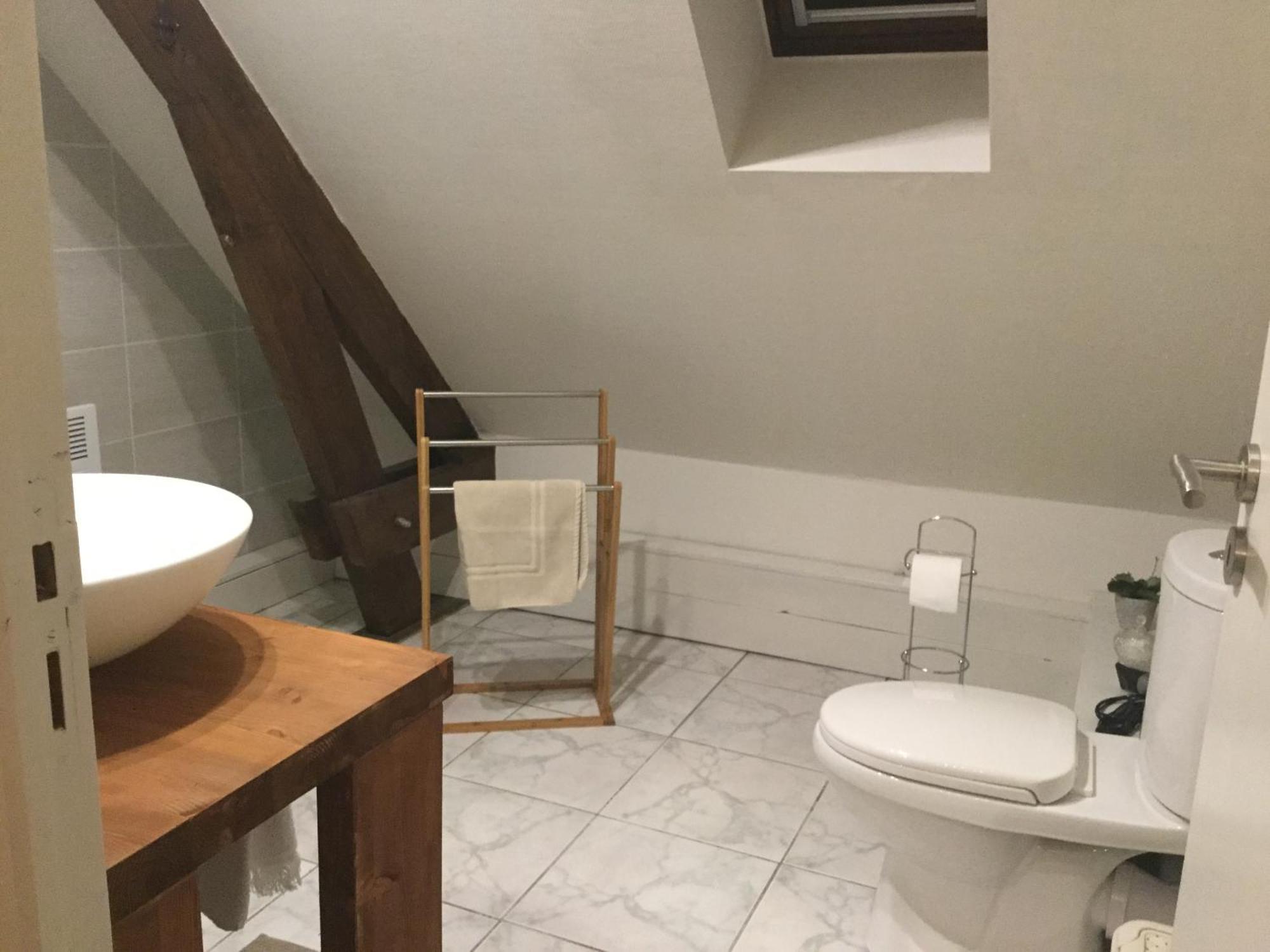 La Maison Bleue Juillac  Pokoj fotografie